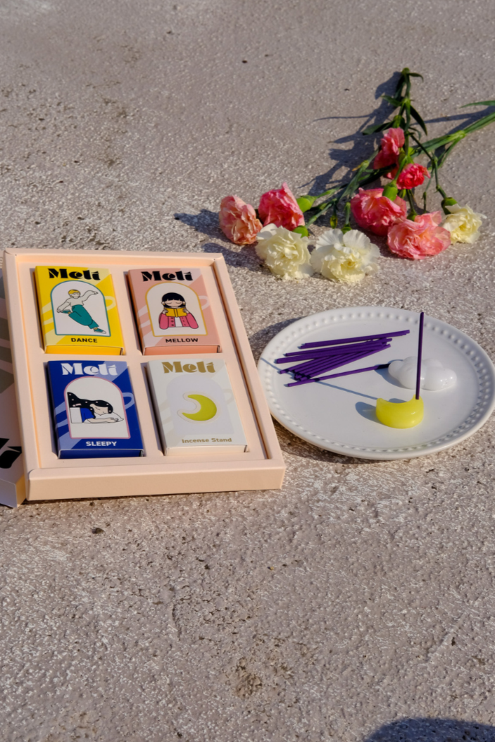 【送料無料】MOON GIFT BOX(お香たて1種+お香3種)